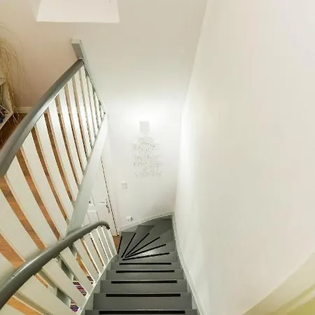 Johannisnest * Poppenbüll